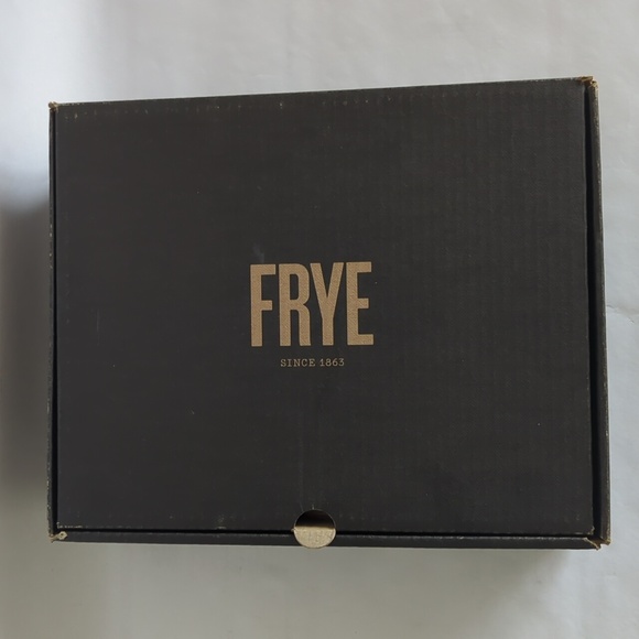 Boots - Picture 11 of 12